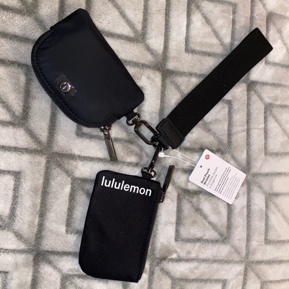 NEW LULULEMON Dual Pouch Wristlet - Picture 2 of 16